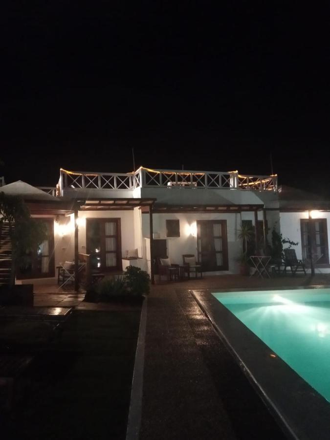 Homestay Oasis Surf House *
