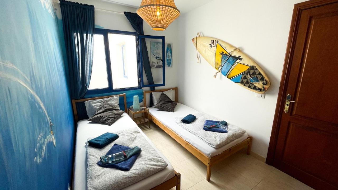 Red Star Surf & Yoga Camp Lanzarote *