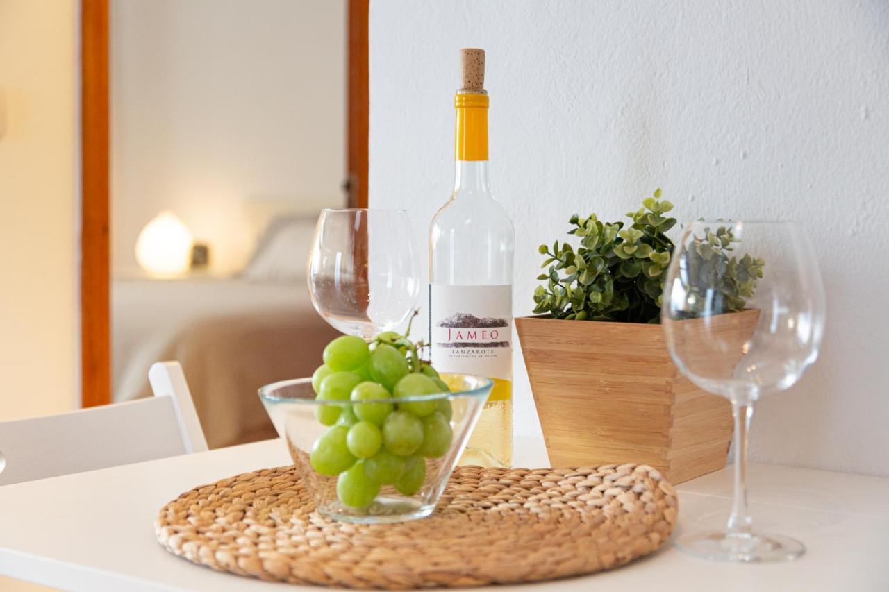 Sweet Holidays. Molinos Apartment