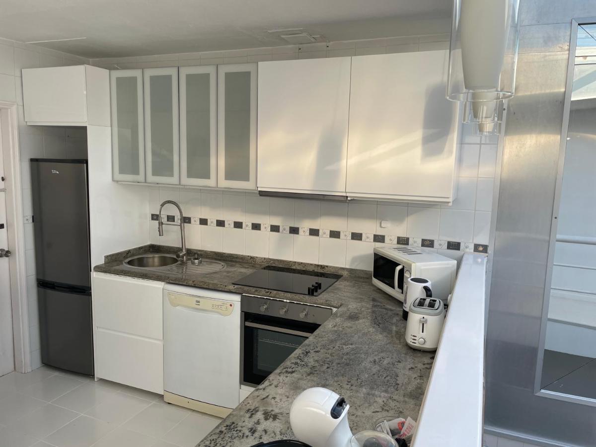 Sea View 2-bedroom Colony Club Apartment