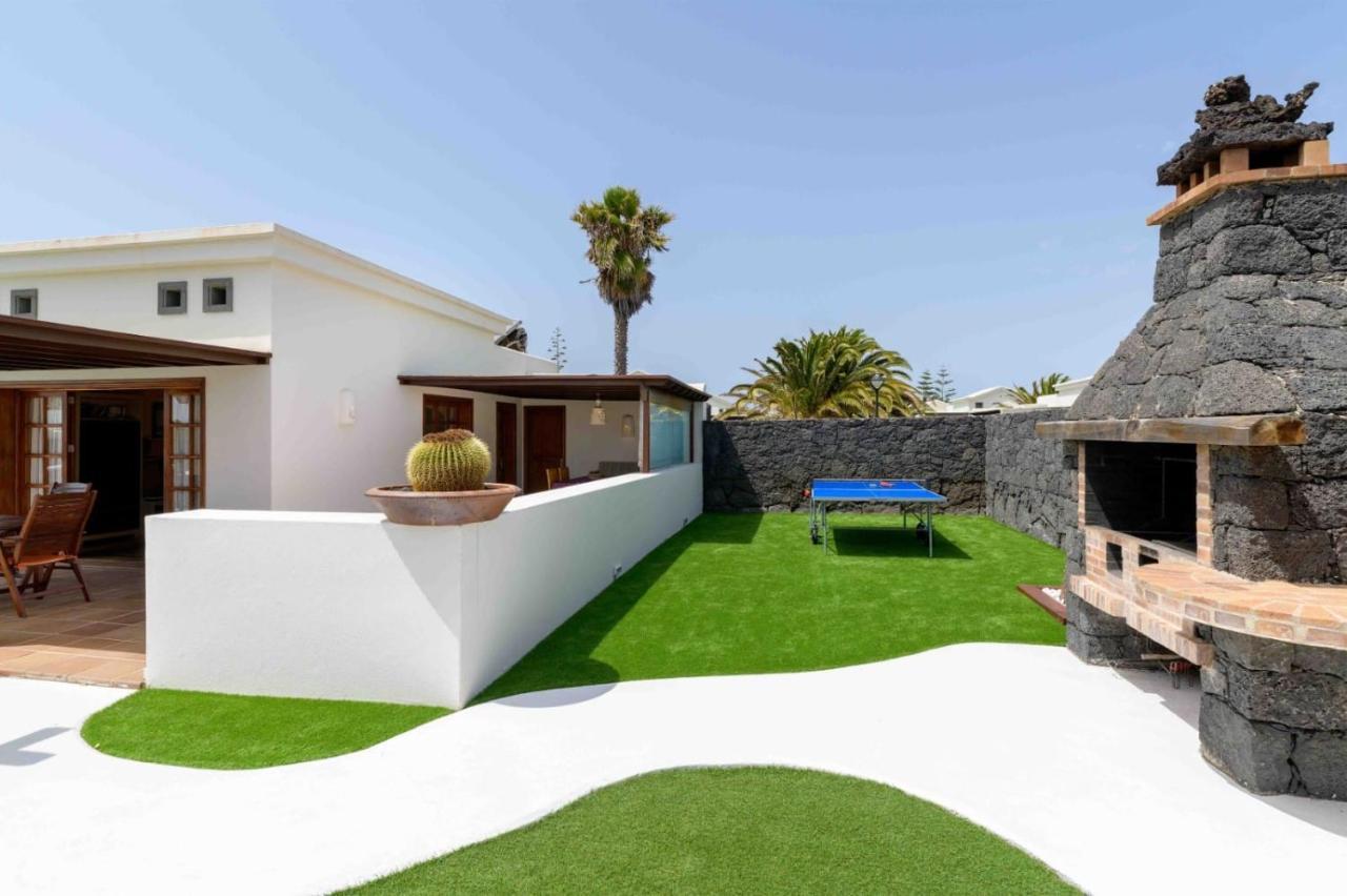 Eslanzarote Rosa, Heated Pool, Jacuzzi, Super Wifi, Sat Tv Villa