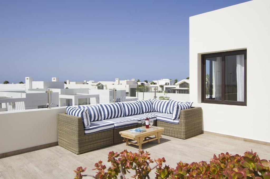 Luxury Near 1km Swimming Pool Tennis Court Great For Ages Villa