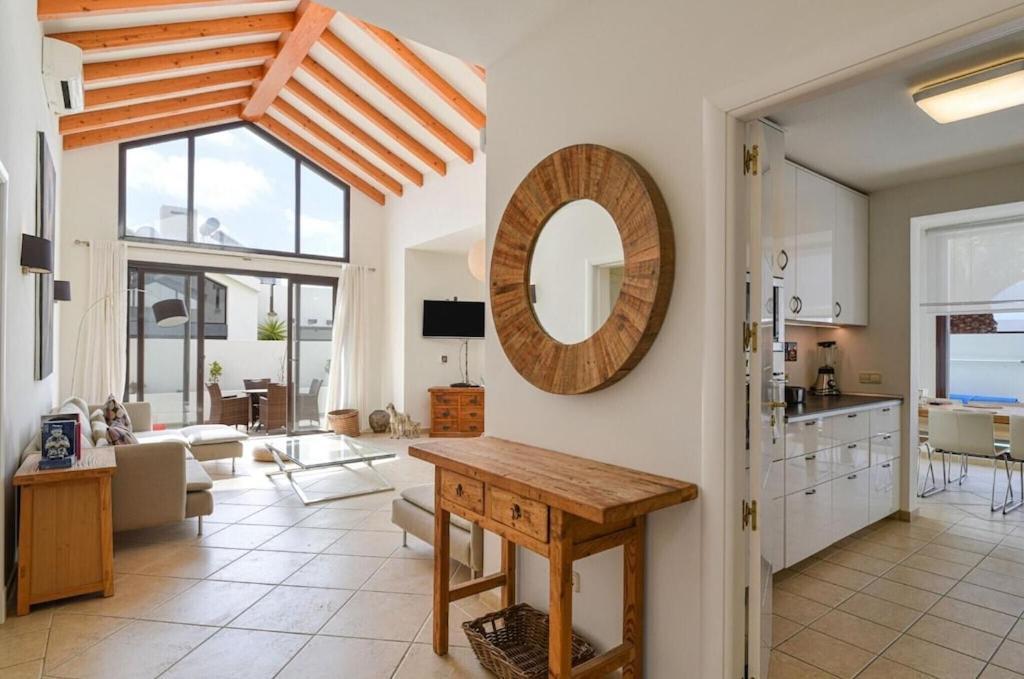 Villa Luxury Near 1km Swimming Pool Tennis Court Great For Ages *