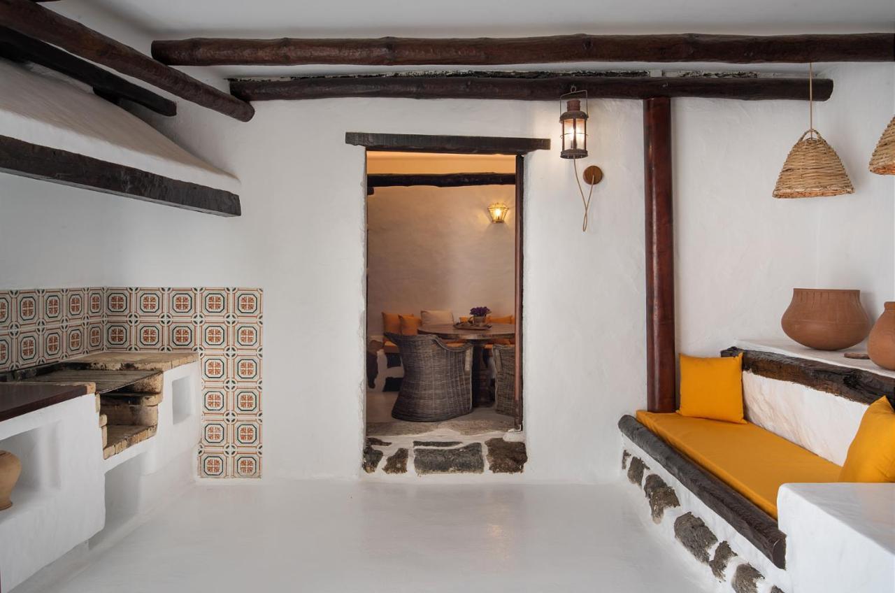 Pergolas Rural Apartment Tias