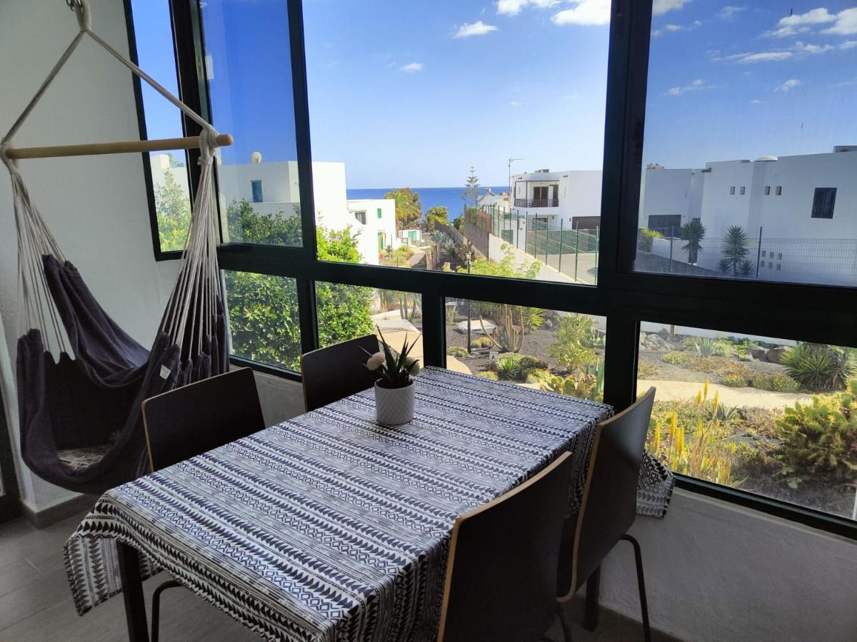 Apartamento Ailana Frente Al Mar Y Con Piscina Costa Teguise