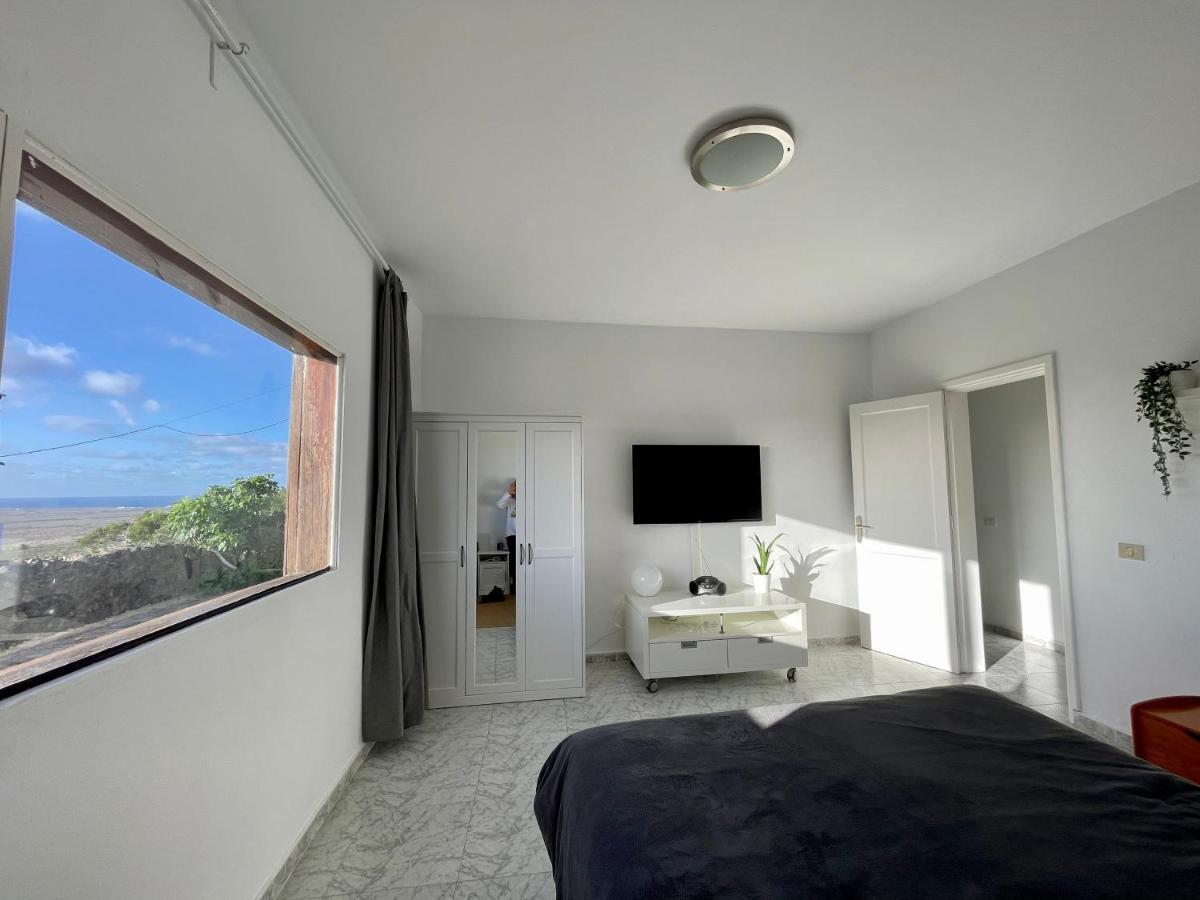 Casa Famara Holiday home *