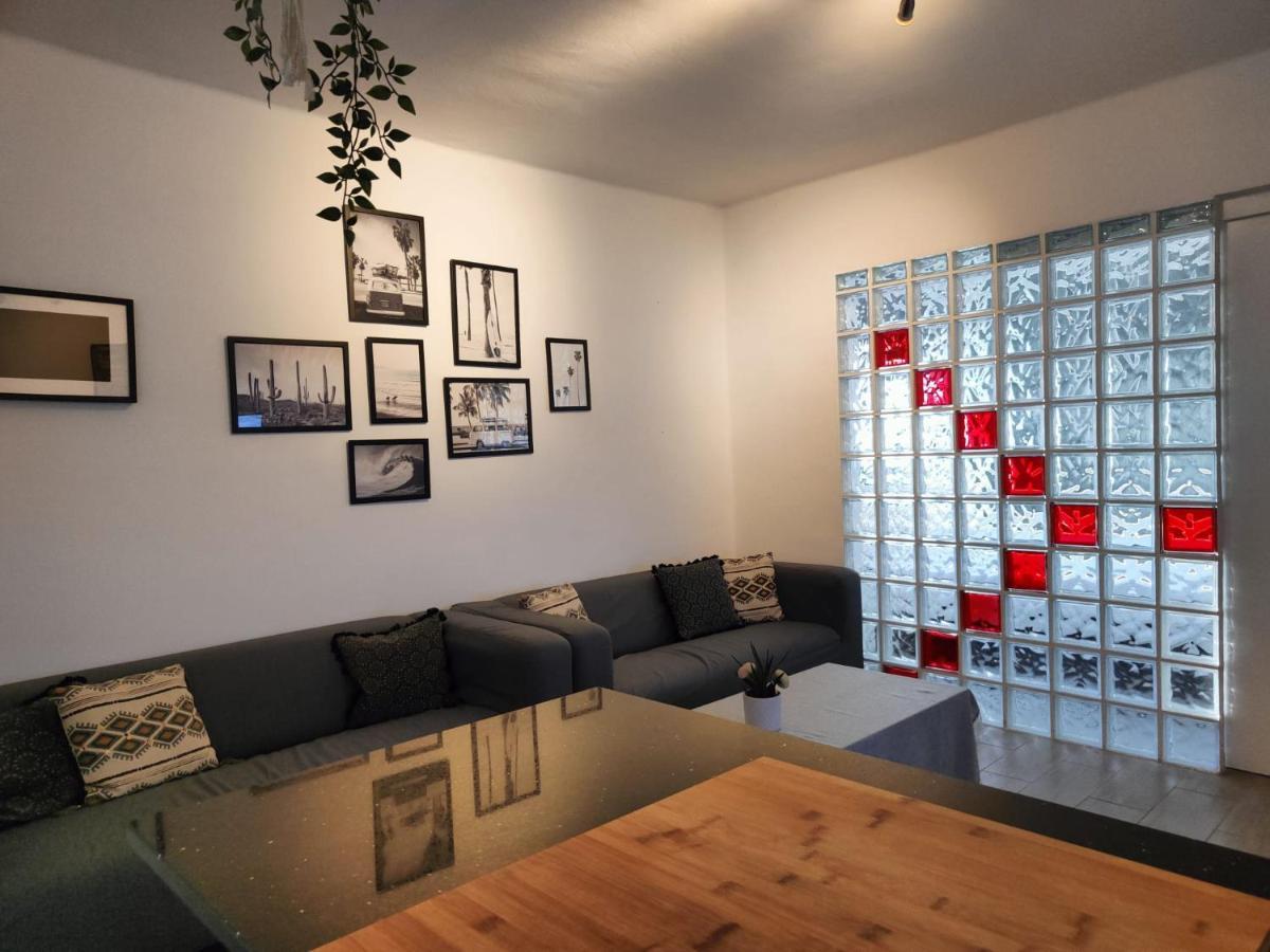 Apartamento Ailana Frente Al Mar Y Con Piscina
