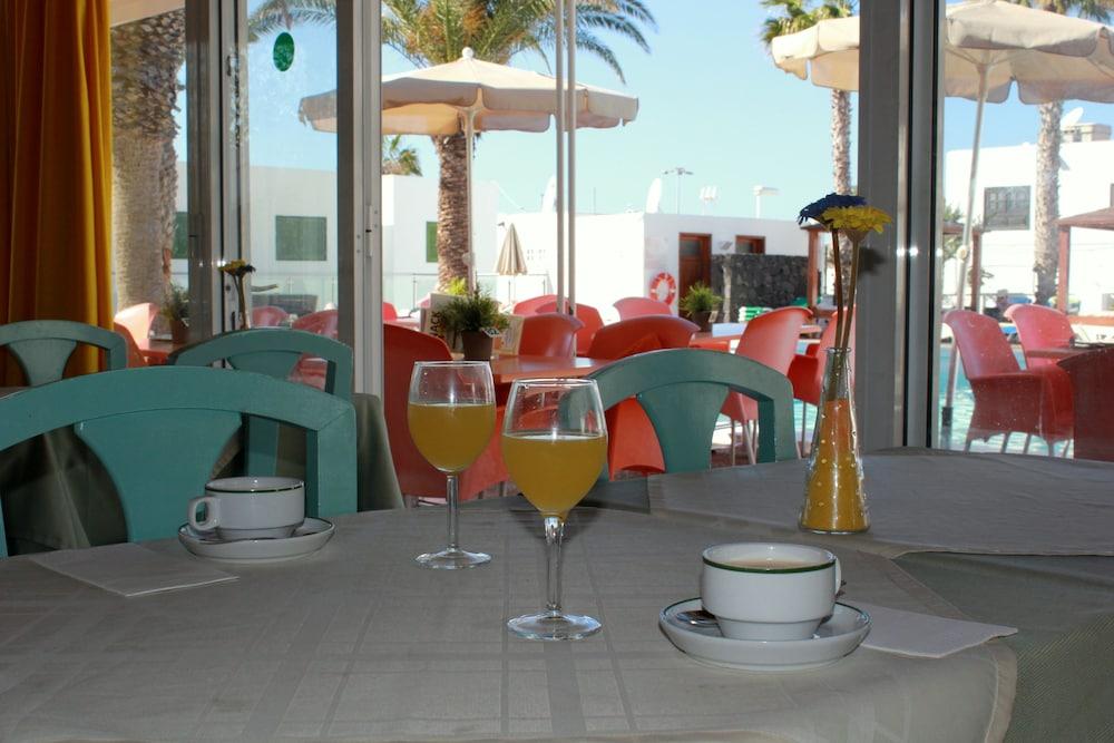 Arena Dorada * Puerto del Carmen (Lanzarote)