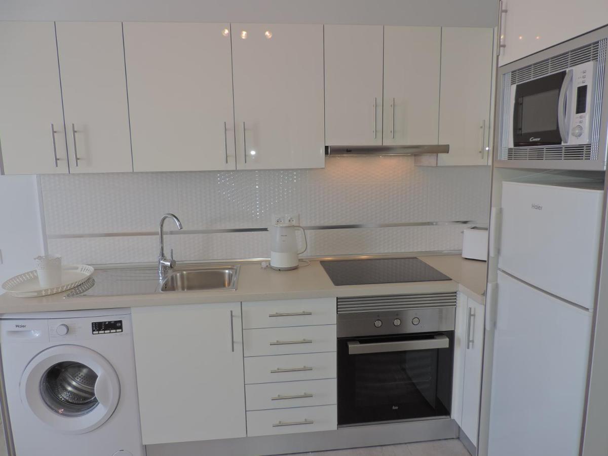 Gracioseros 211 - 2 Beds - 1st Floor - Air-con - Uk Tv - Wi-fi *