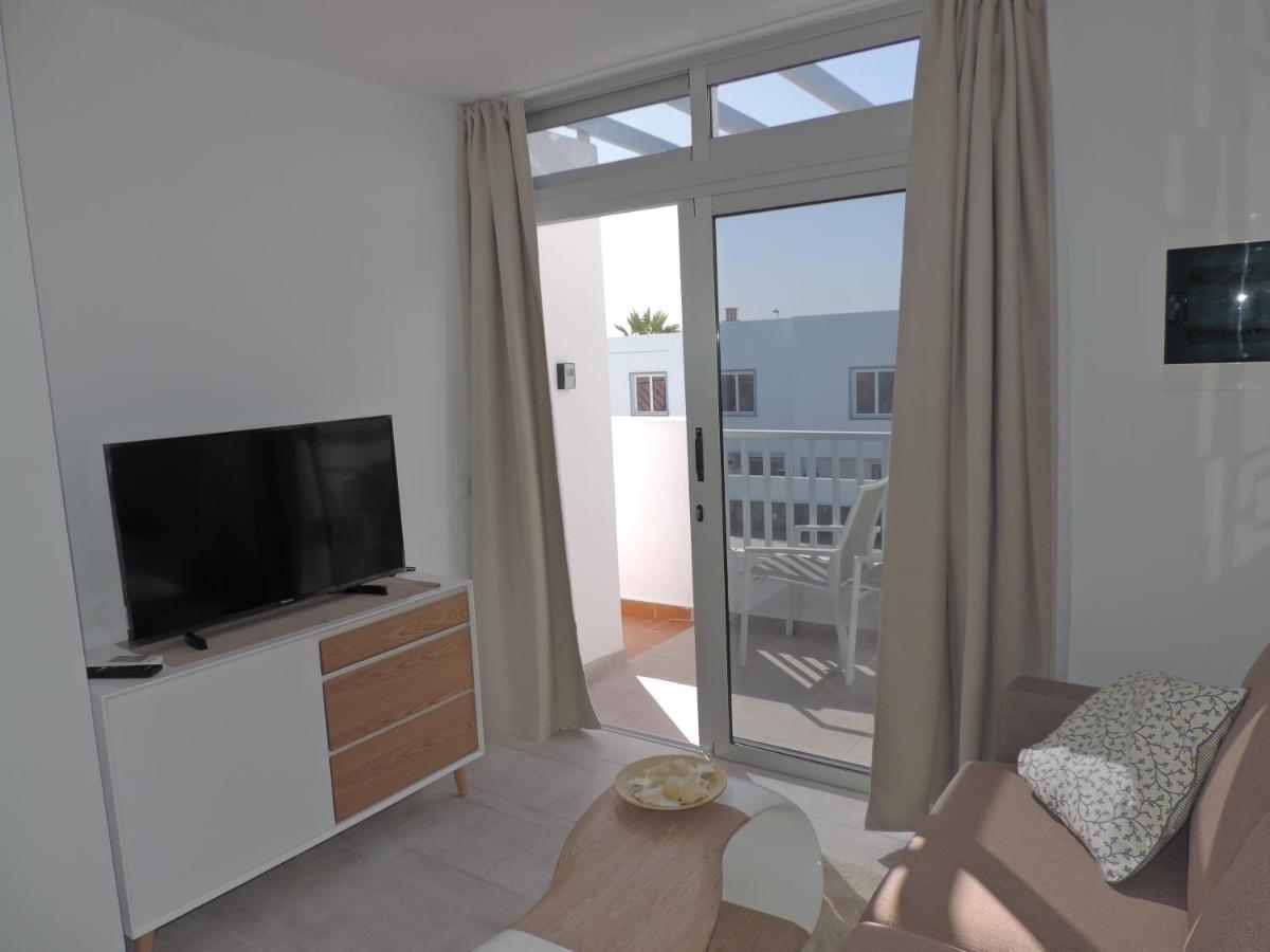 Apartment Gracioseros 211 - 2 Beds - 1st Floor - Air-con - Uk Tv - Wi-fi Puerto del Carmen (Lanzarote)