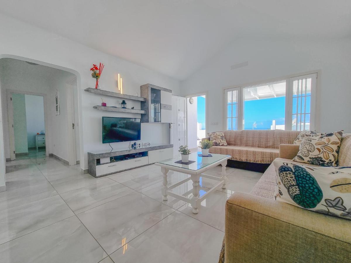 Apartamento Bungalow Bellavista 13 - 3 Bed/2 Bath - 1 Toilet - Communal Pool - Wifi -