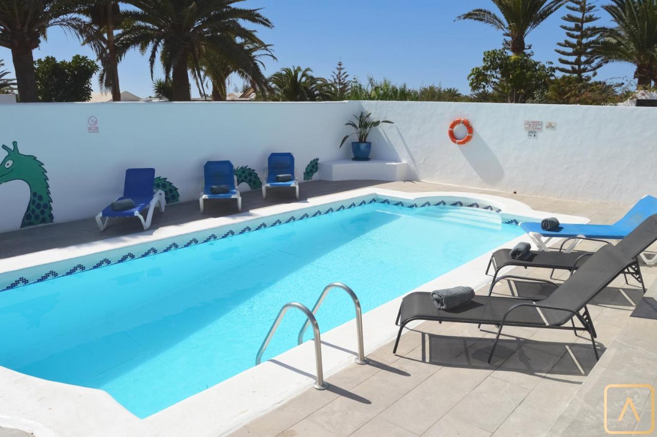 Villa Magica 7 Minutes Walk To Center With Pool And A/c Playa Blanca (Lanzarote)
