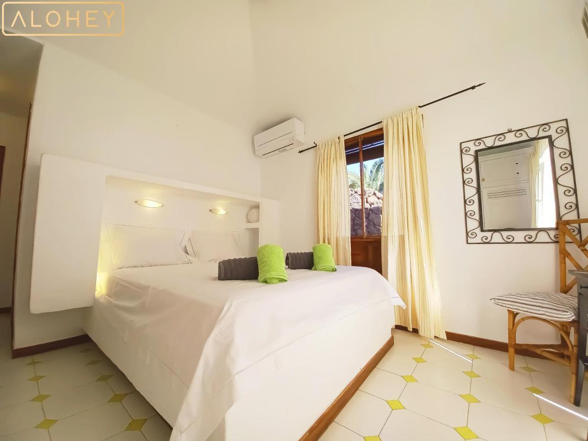 Magica 7 Minutes Walk To Center With Pool And A/c *