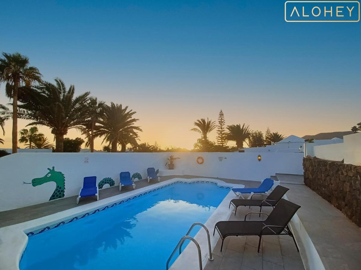 Villa Magica 7 Minutes Walk To Center With Pool And A/c Playa Blanca (Lanzarote)