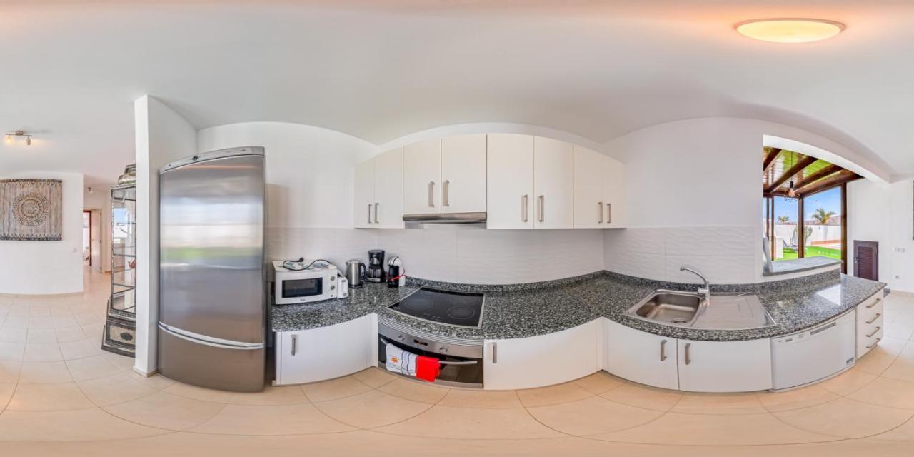 Lanzarote Deluxe & Pool Villa