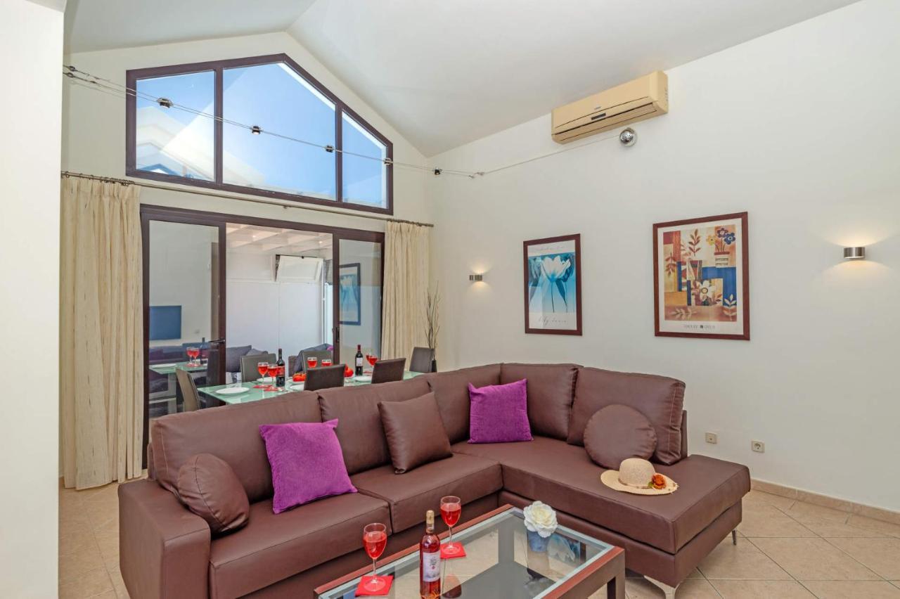 Villa Janubio By