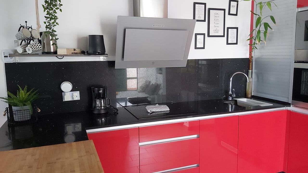 Apartamento Ailana Frente Al Mar Y Con Piscina