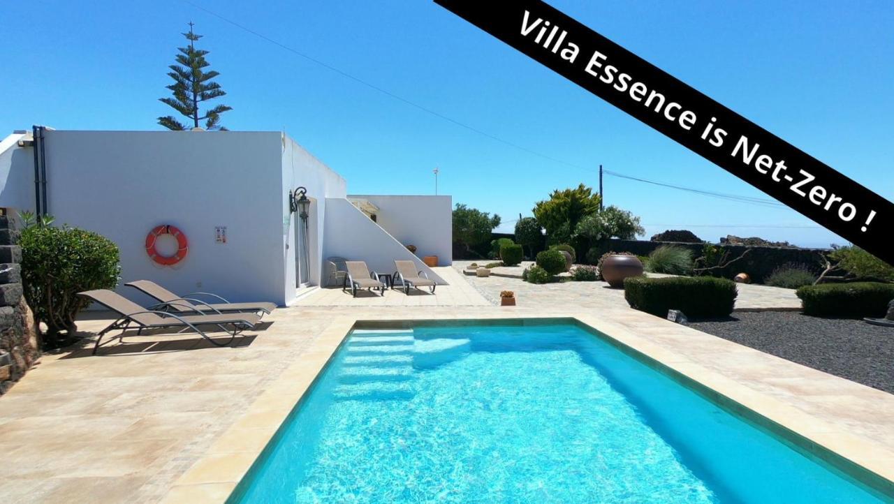 Essence Villa Tías