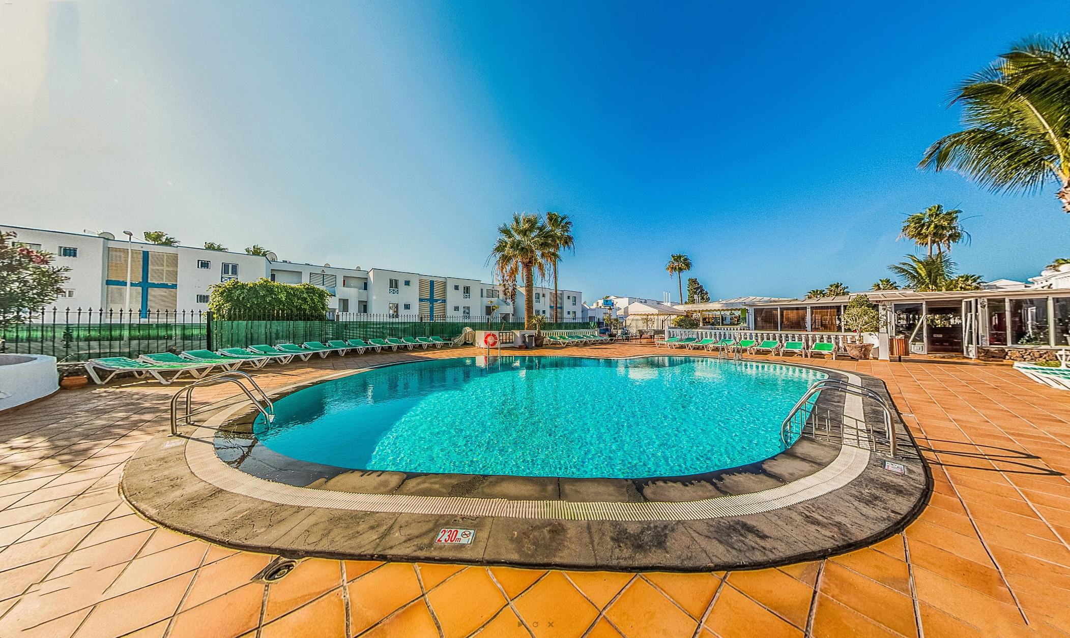 Montana Club Hotel 3*