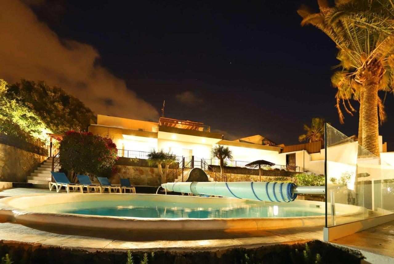 Cancilla Villa *