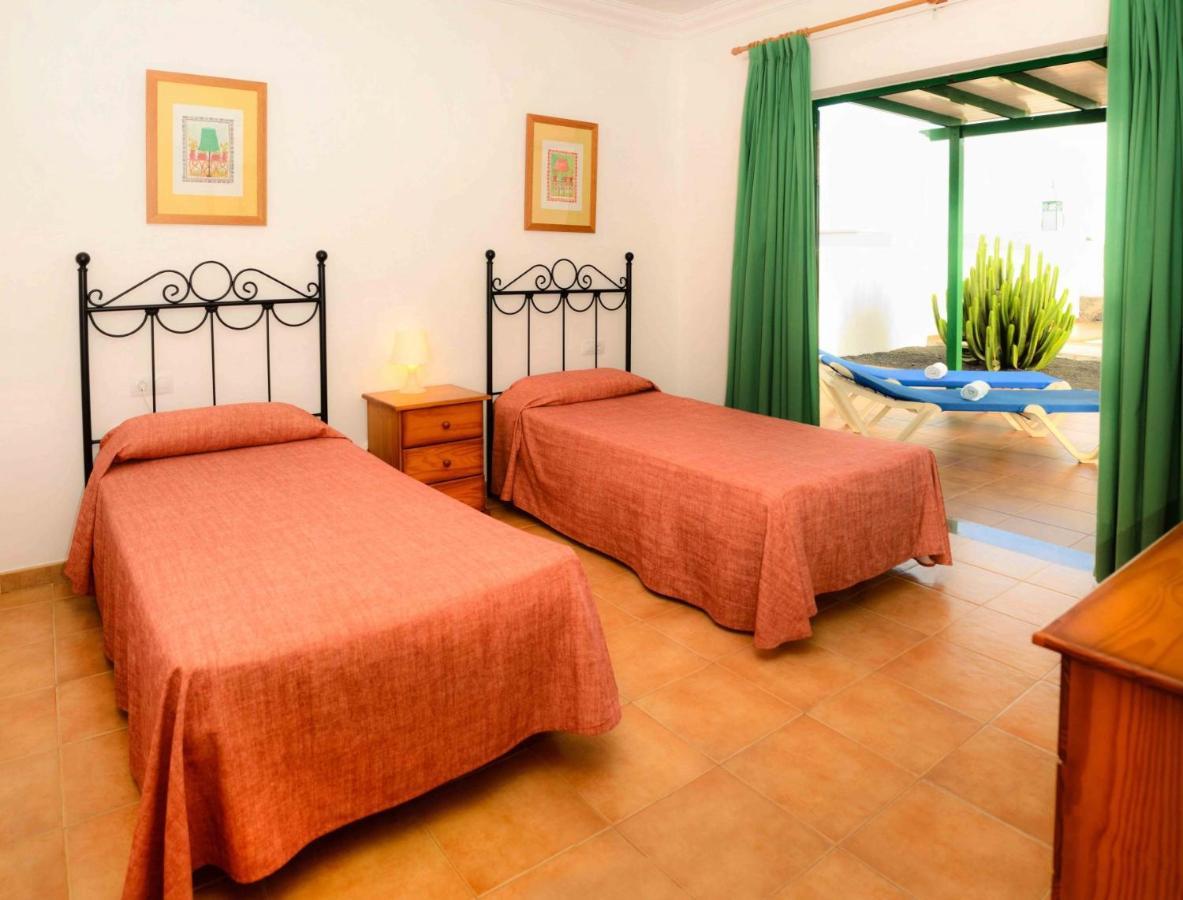 Casas Nohara, Playa Blanca Villa *