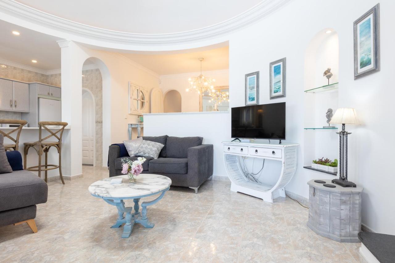 Serenity Villa *