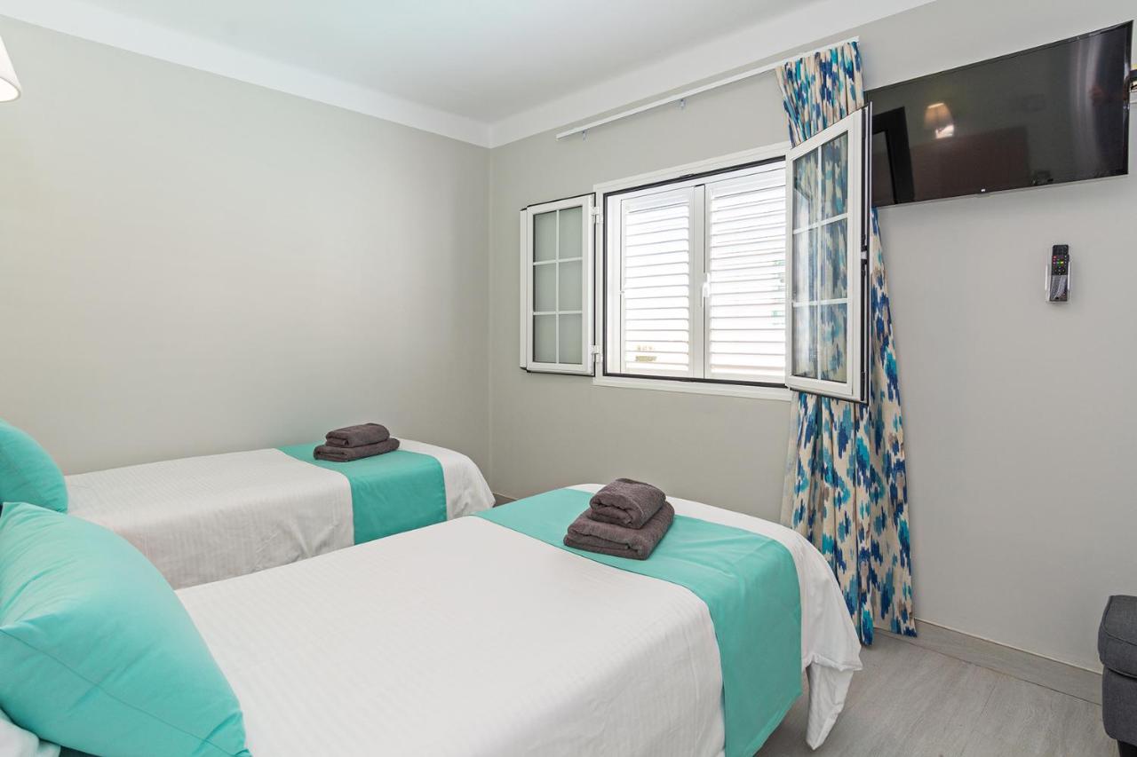 Lovely 3-bed In Puerto Del Carmen Puerto del Carmen (Lanzarote)