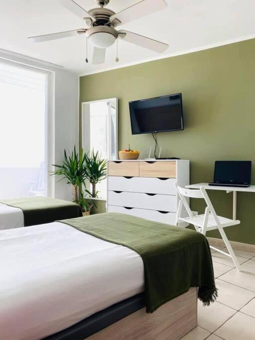 Beautiful 'studio Verde' With Panoramic Sea Views * Puerto del Carmen (Lanzarote)
