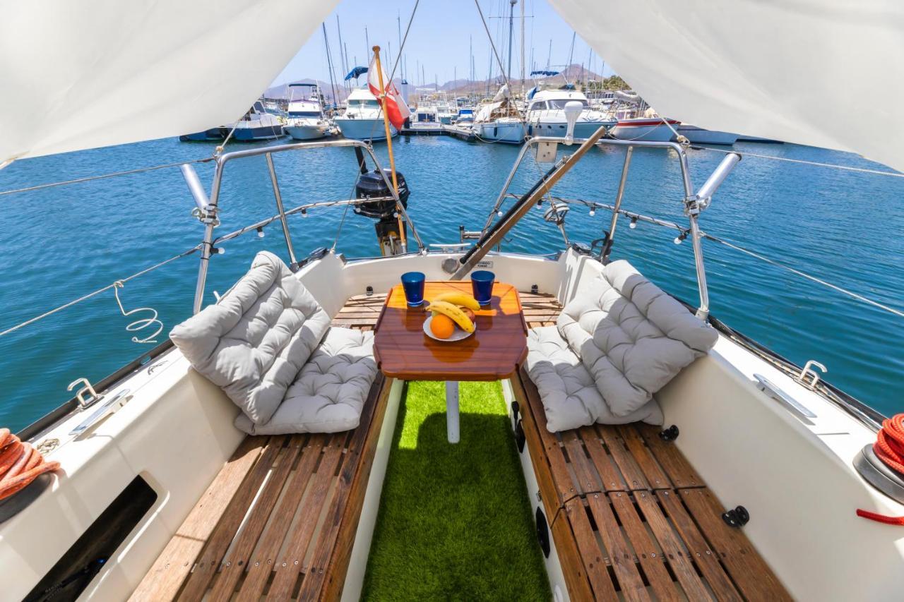 Hotel en barco Seaside Chill-out On A Sail Yacht Puerto Calero