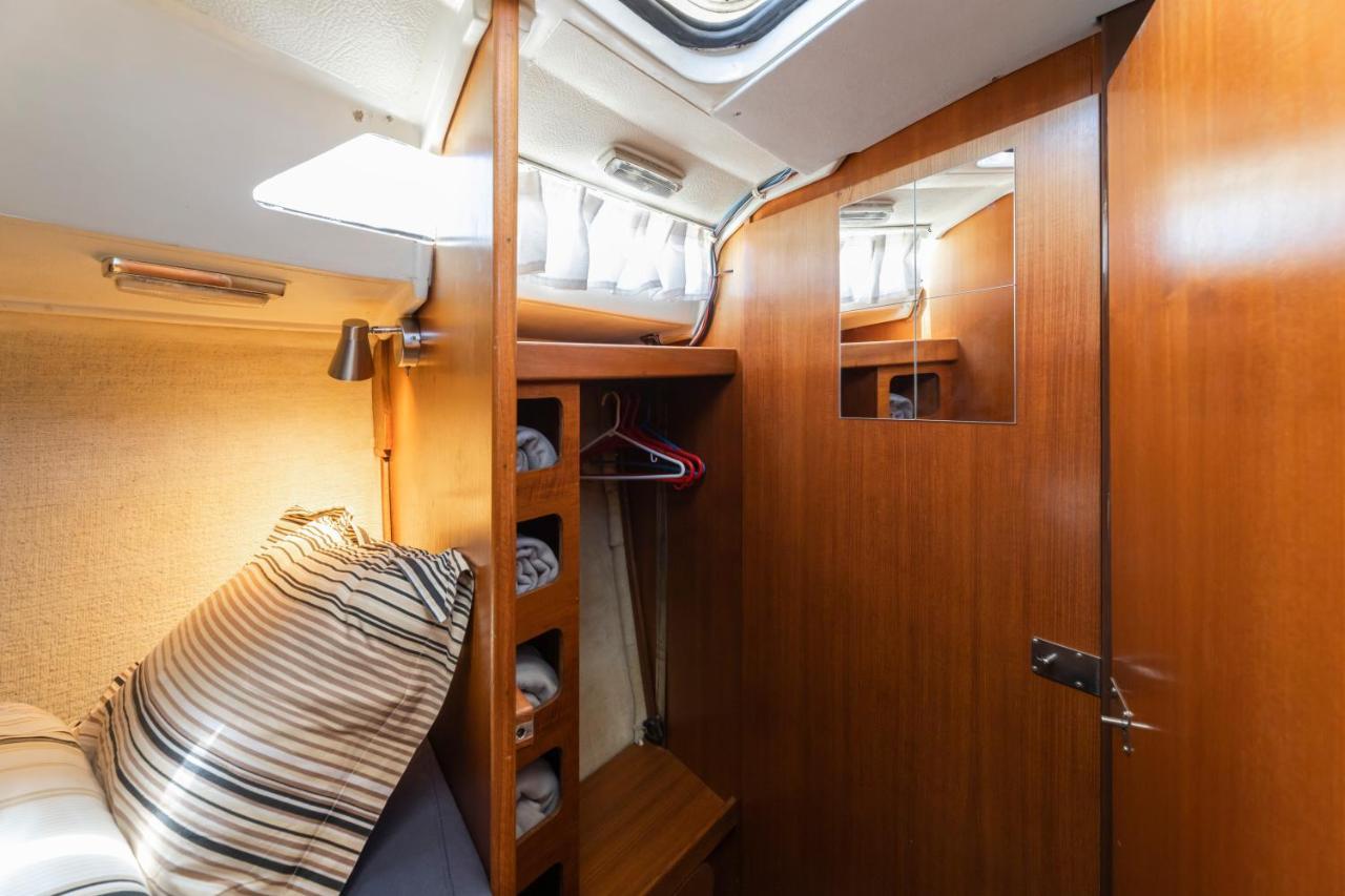 Hotel en barco Seaside Chill-out On A Sail Yacht Puerto Calero