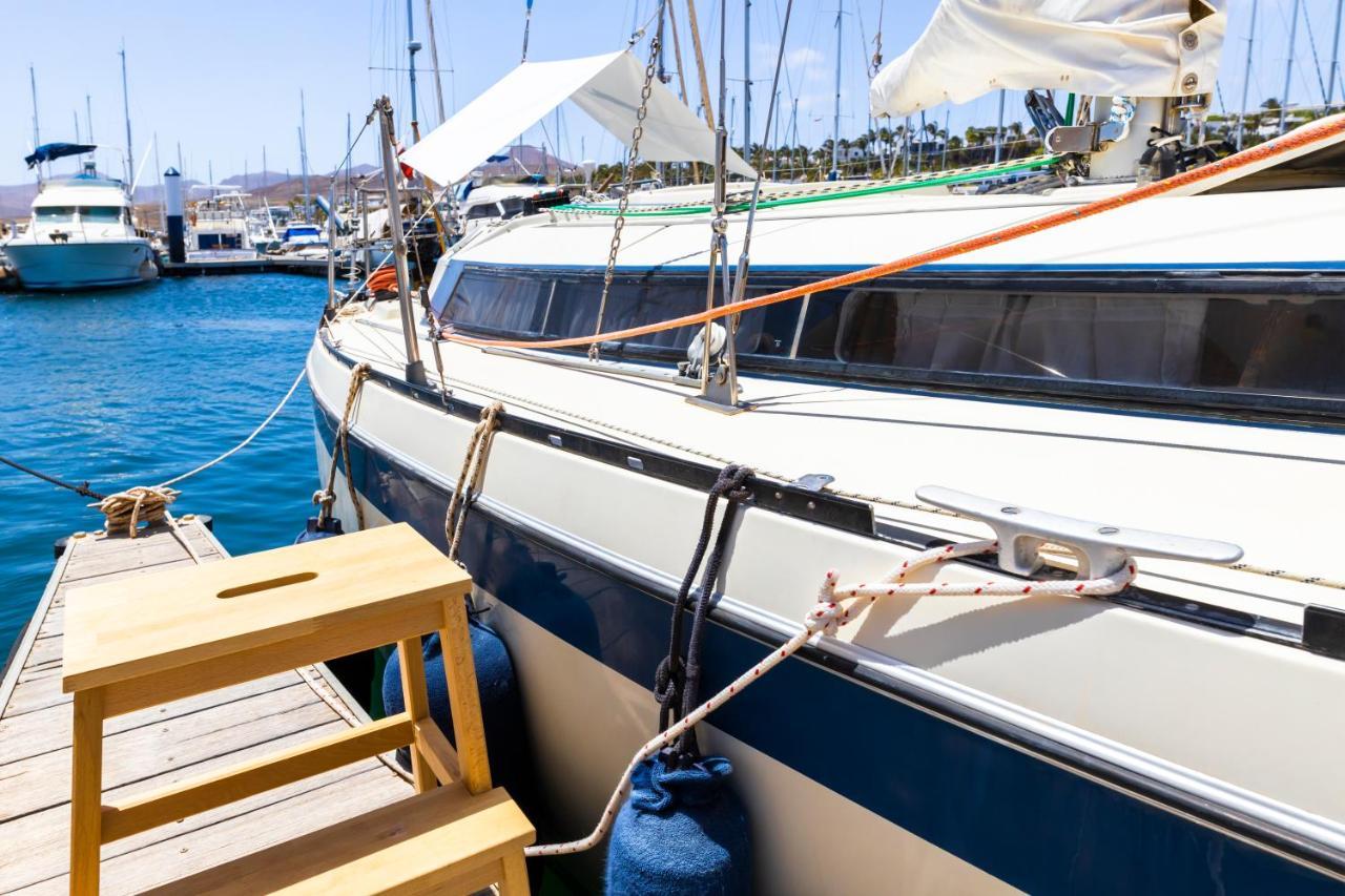 Hotel en barco Seaside Chill-out On A Sail Yacht *