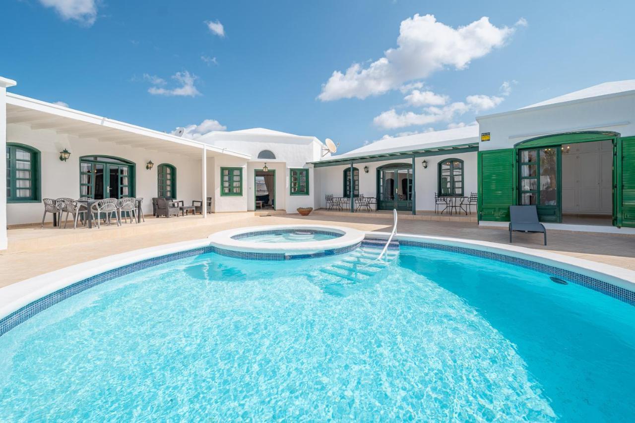 Milan Villa Puerto del Carmen (Lanzarote)