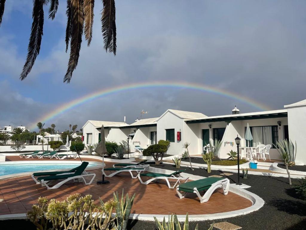 Aparthotel Doble Uve *