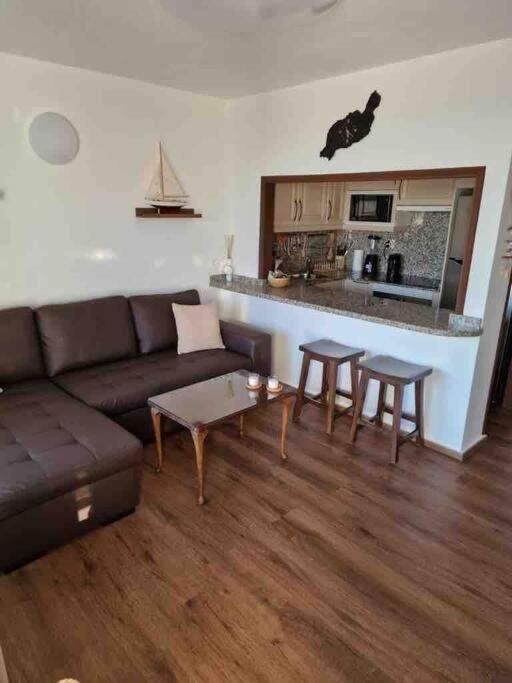 Marinos Apartment Tias