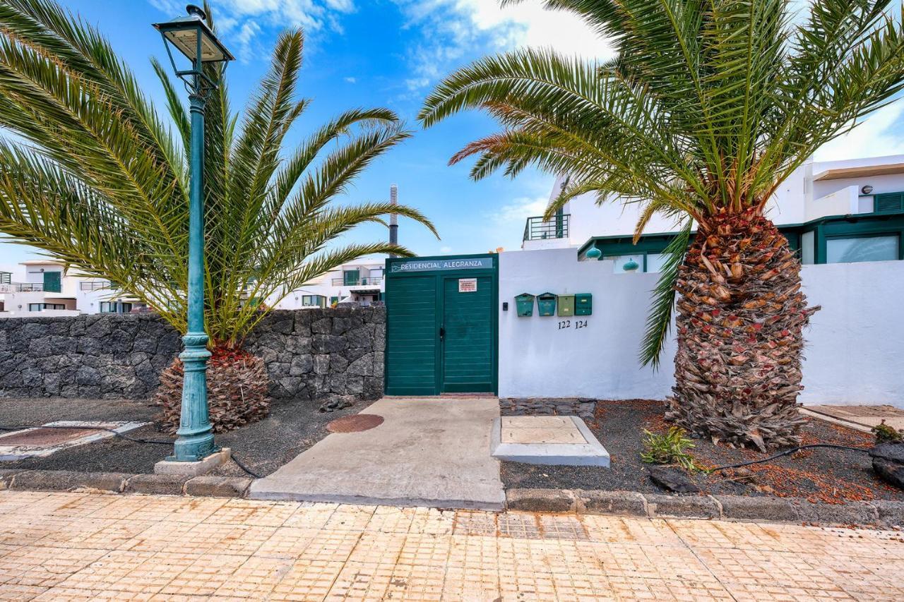 Casa Costa Esmeralda-shared Pool * Costa Teguise