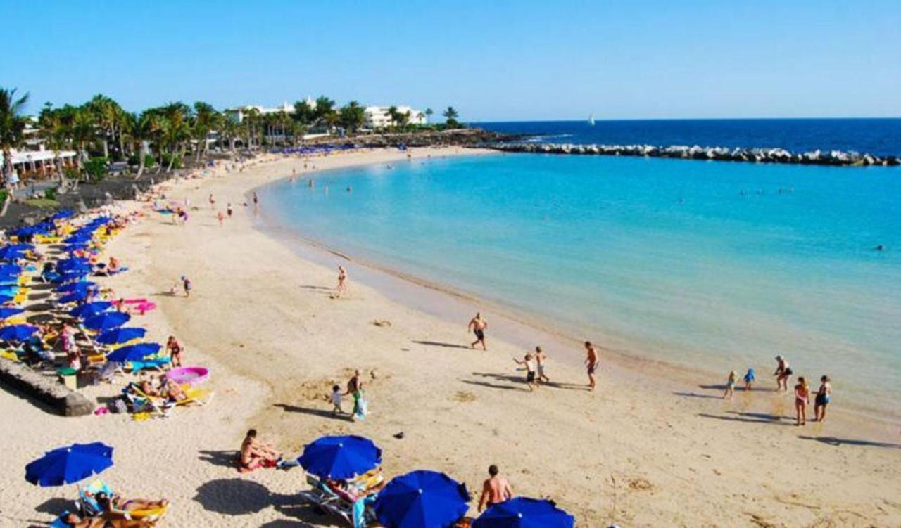 Centrally Located Rupert 3 Bedrooms Private Pool Close To Amenities Puerto Del Carmen Villa *