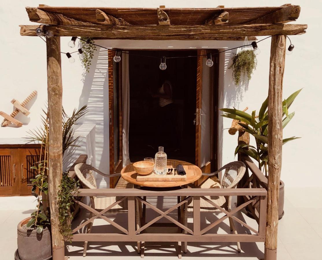 Sala Botanica - Shared Pool - Island Location - 10 Mins Drive To Famara And La Santa Apartamento