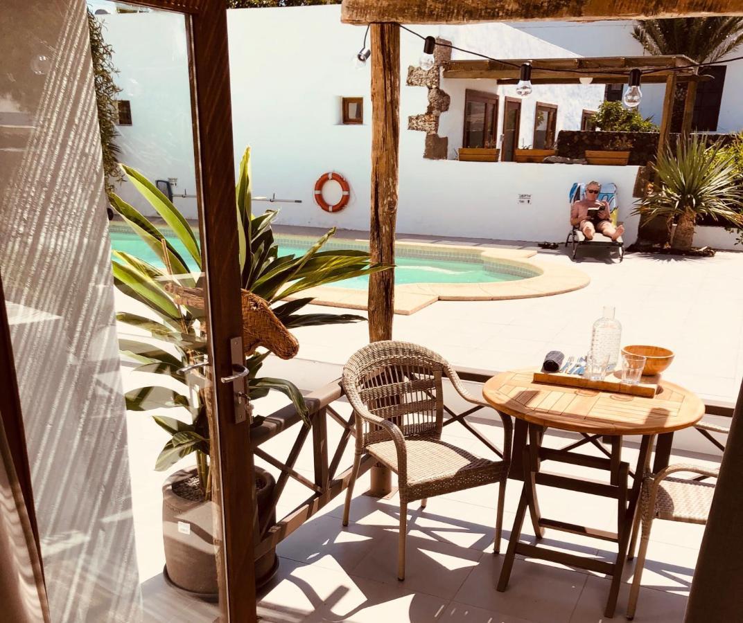 Sala Botanica - Shared Pool - Island Location - 10 Mins Drive To Famara And La Santa