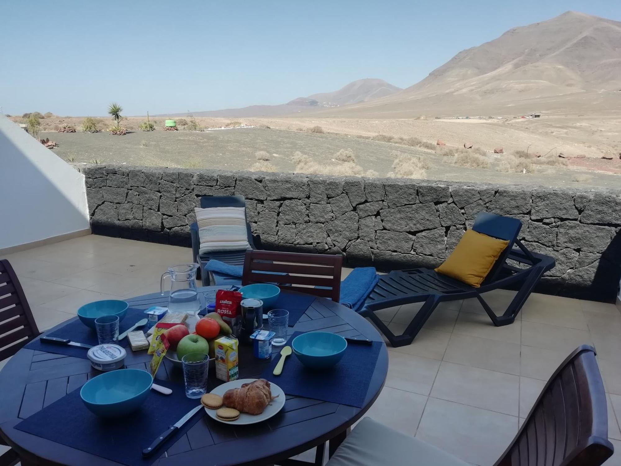 Pura Vida Playa Blanca (Lanzarote)