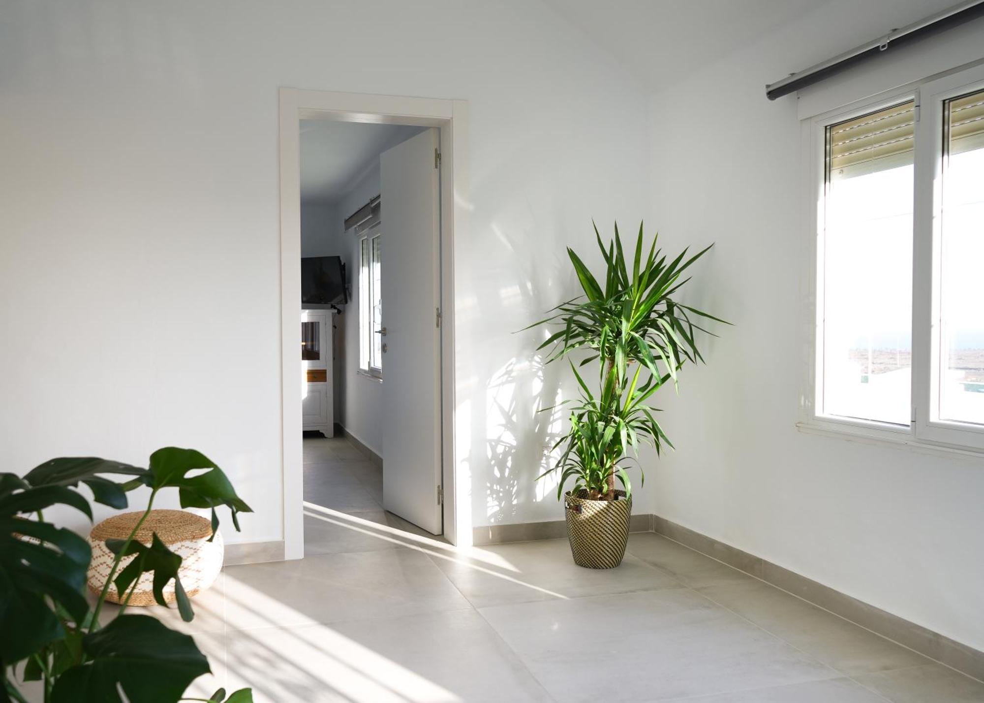 Villa Renovated Mahalo With Swimming Pool & Tennis Court Tias