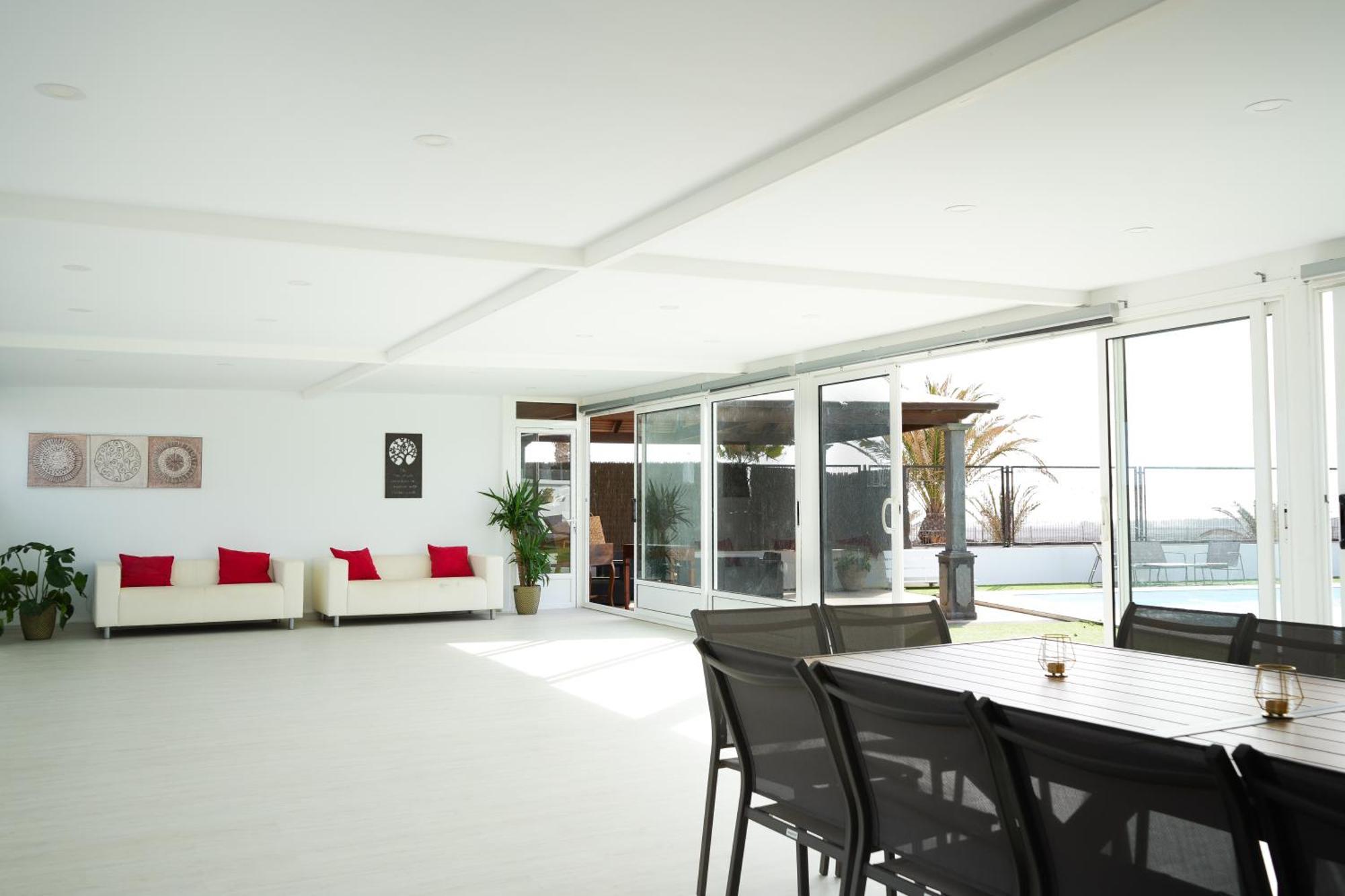 Villa Renovated Mahalo With Swimming Pool & Tennis Court *