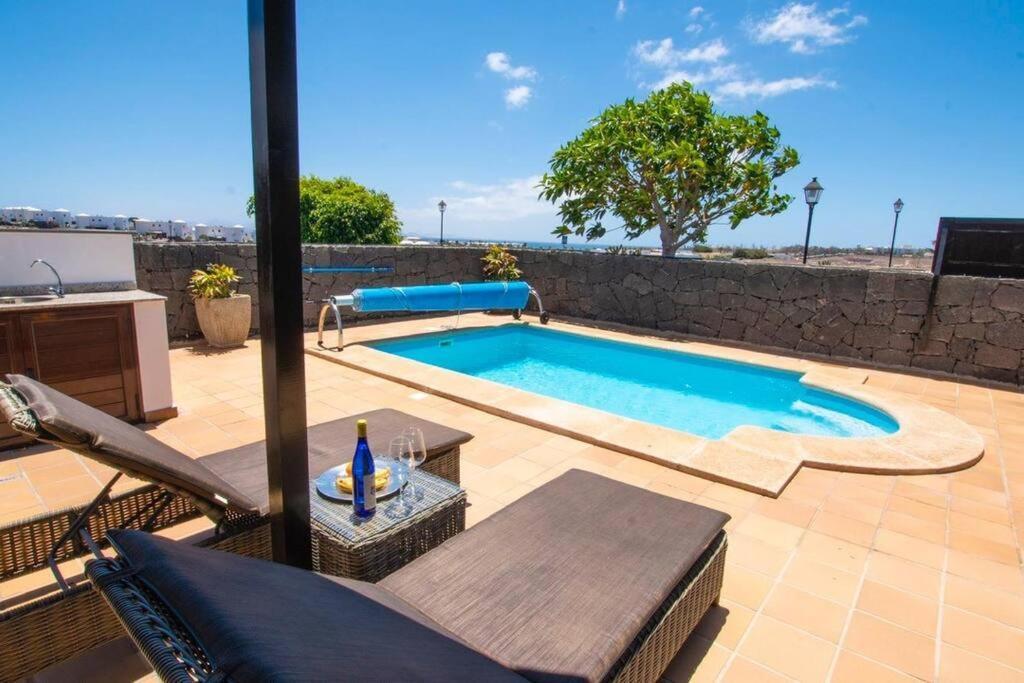 Villa Solsidan Pool, Jacuzzi, A/c 15 Minutes Walking To Marina Rubicon Playa Blanca (Lanzarote)