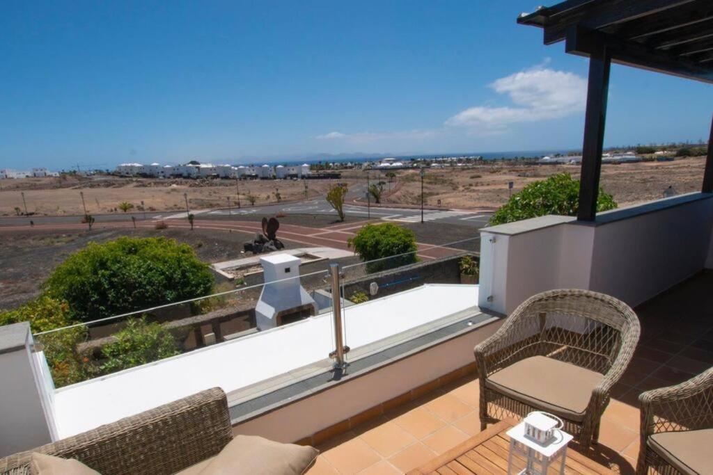 Solsidan Pool, Jacuzzi, A/c 15 Minutes Walking To Marina Rubicon Playa Blanca (Lanzarote)
