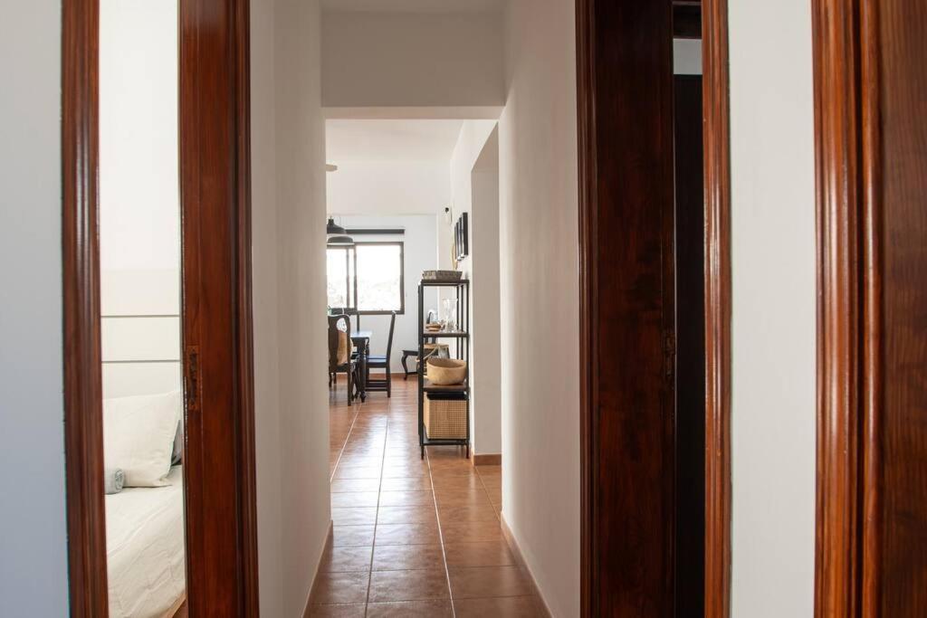 Casa Marlay Spacious, Heated Pool, Bbq & Fast Wi-fi Only 15 Minutes Walk To Town Сasa de vacaciones