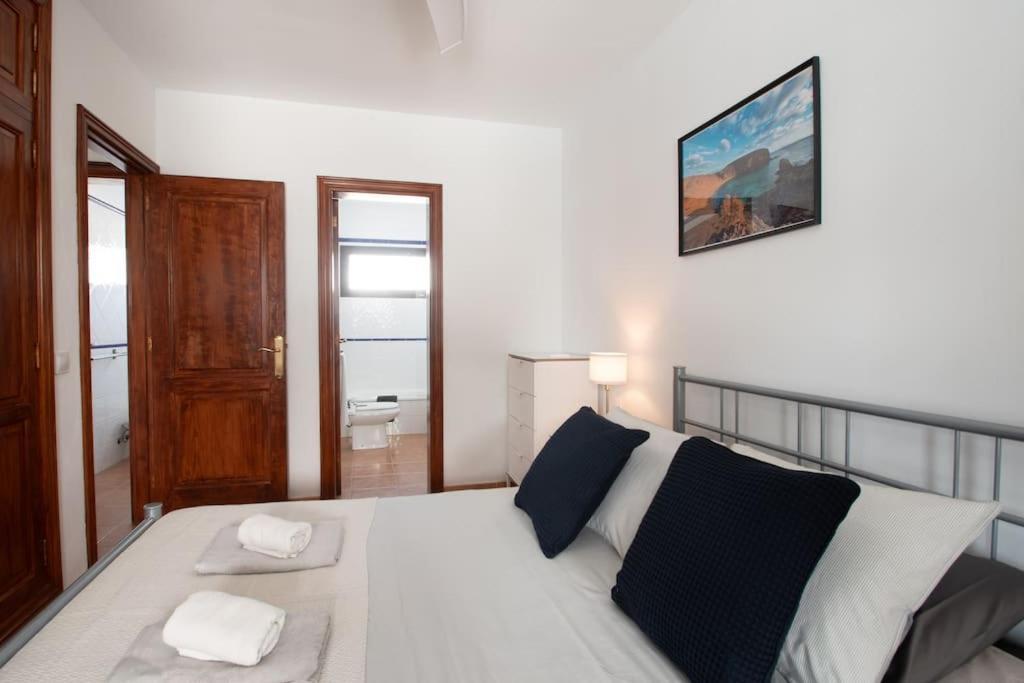 Сasa de vacaciones Casa Marlay Spacious, Heated Pool, Bbq & Fast Wi-fi Only 15 Minutes Walk To Town Playa Blanca (Lanzarote)
