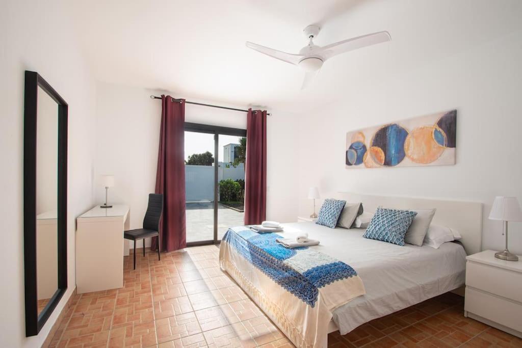 Casa Marlay Spacious, Heated Pool, Bbq & Fast Wi-fi Only 15 Minutes Walk To Town Сasa de vacaciones