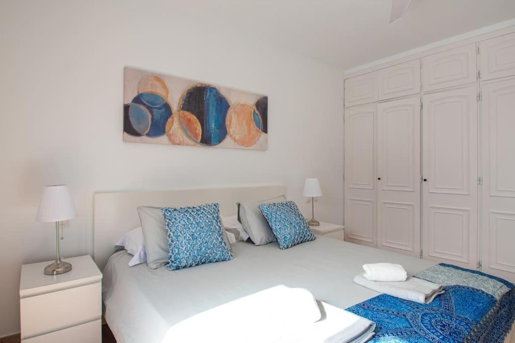 Сasa de vacaciones Casa Marlay Spacious, Heated Pool, Bbq & Fast Wi-fi Only 15 Minutes Walk To Town