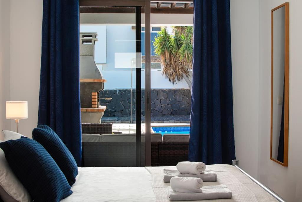 Casa Marlay Spacious, Heated Pool, Bbq & Fast Wi-fi Only 15 Minutes Walk To Town Сasa de vacaciones *