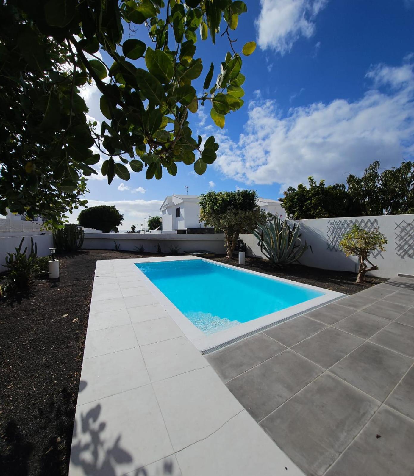 Villa Anna With Heated Pool