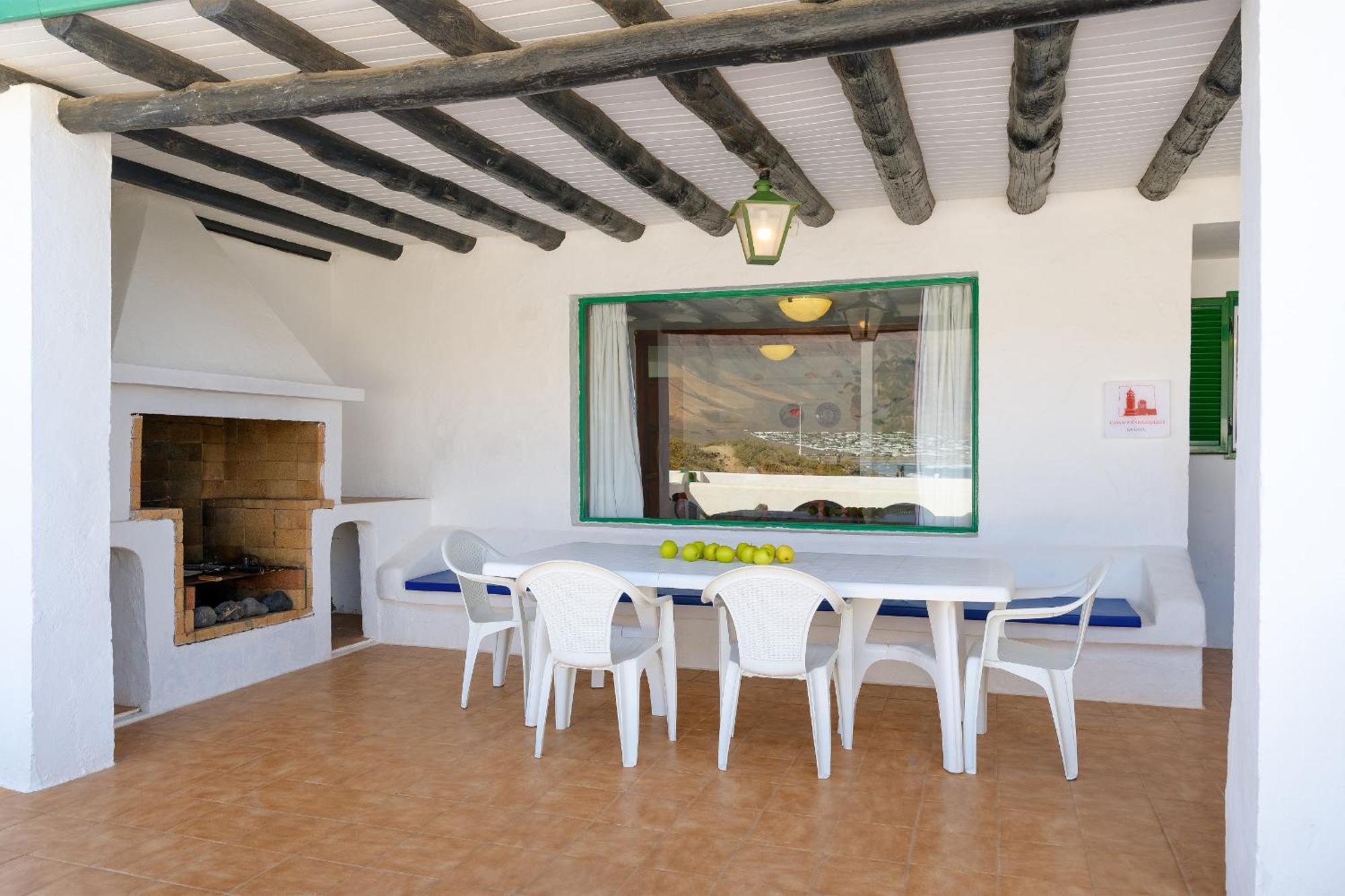 Caracolillos, La Casa Chalet